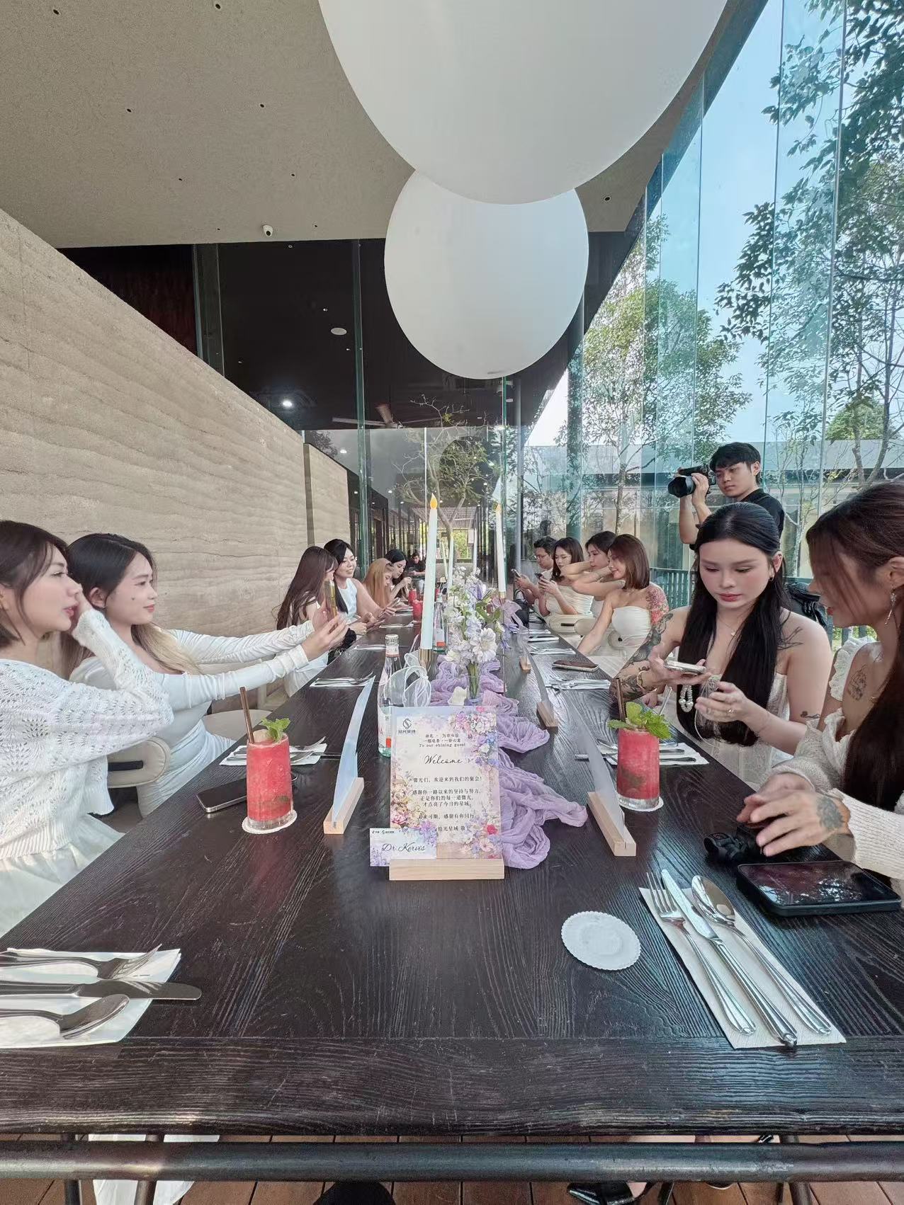 从素人到明星主播：拾光星域助力马来西亚直播创业