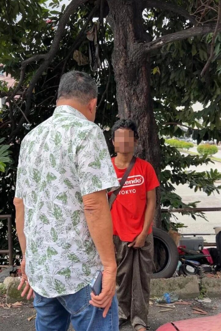 吉隆坡男子因经济困难长期树上居住