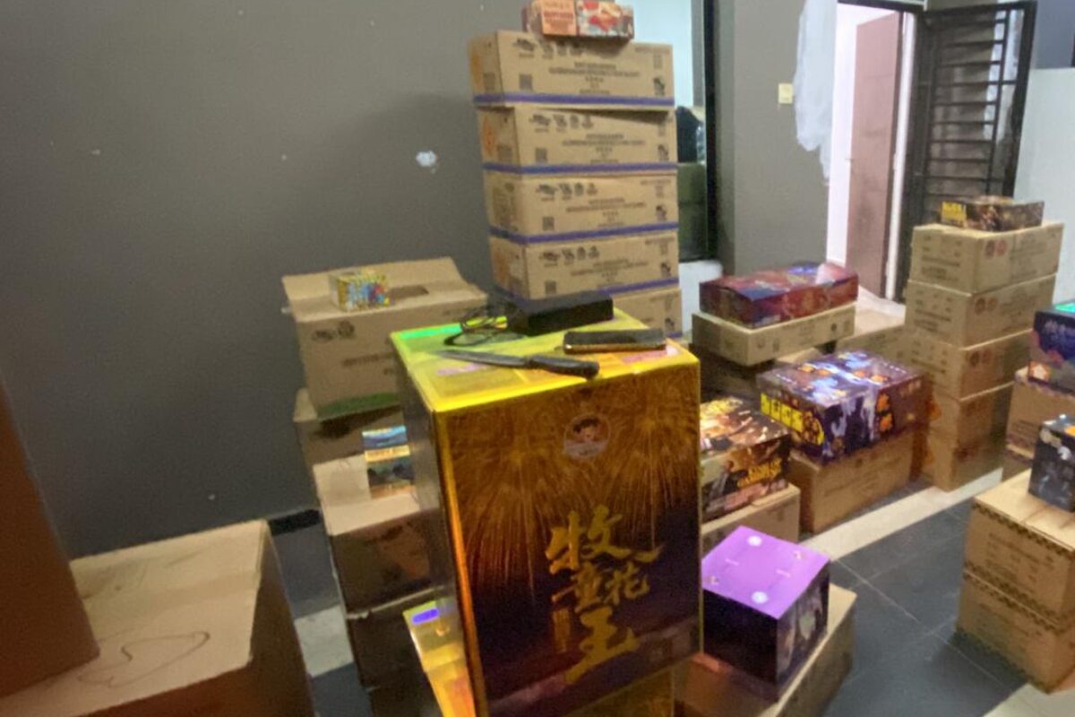 新山烟花爆竹走私案引社区关注　住宅区隐患被揭