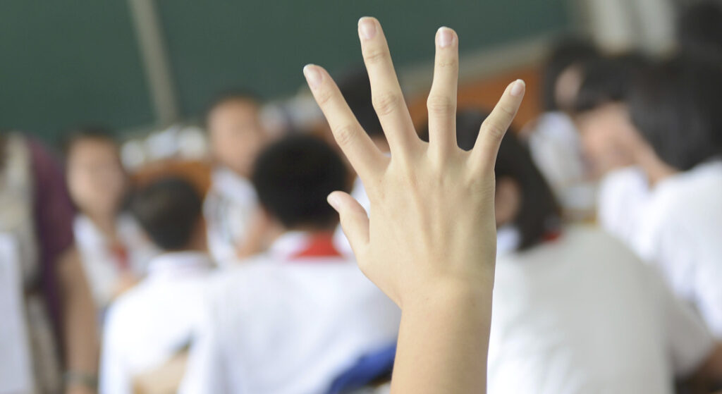 行内人总结：普通上班族想靠 AI 翻身，到底该怎么开始？