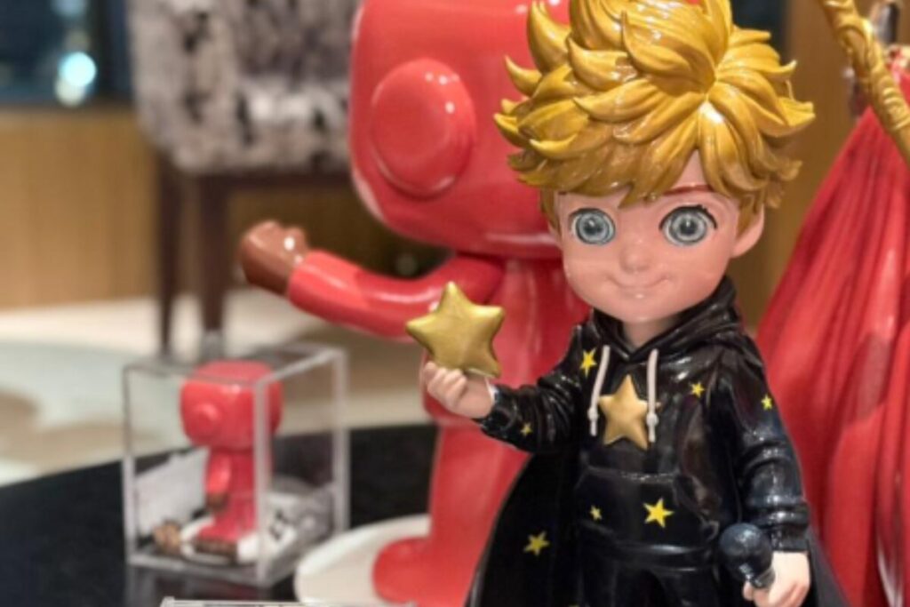 Dr Kervis 公仔星域集团